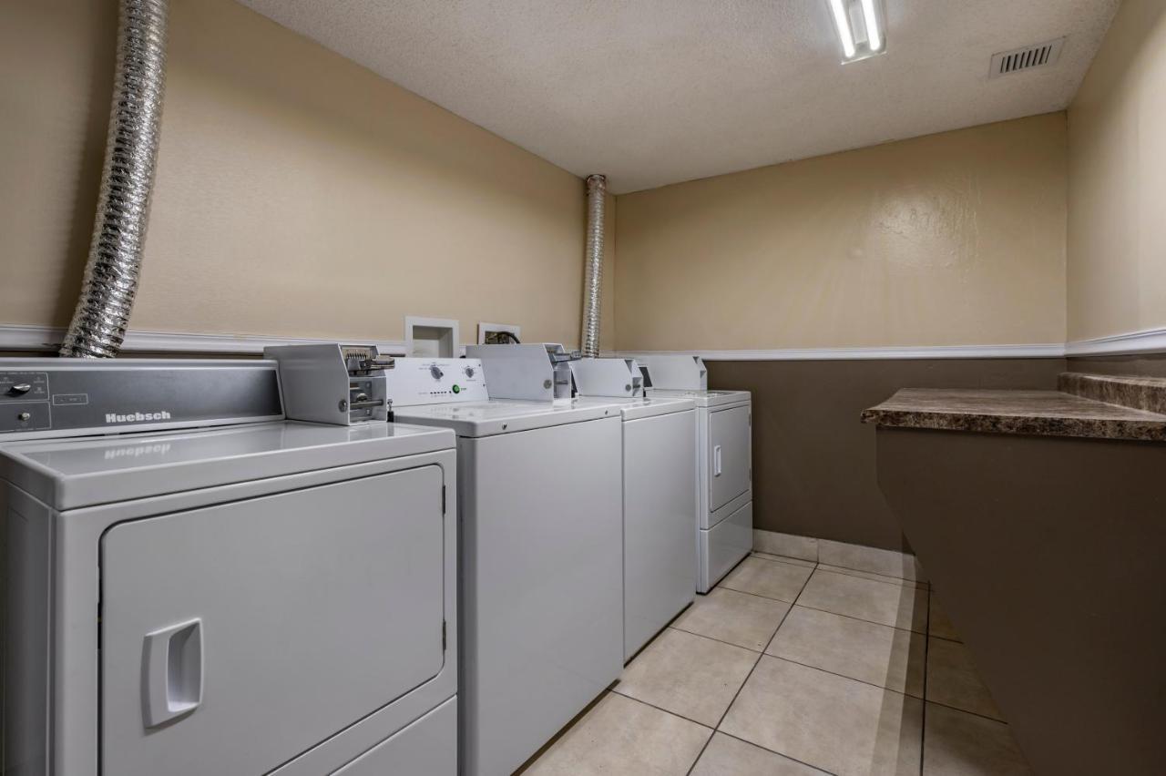 Suburban Studios ラファイエット エクステリア 写真
